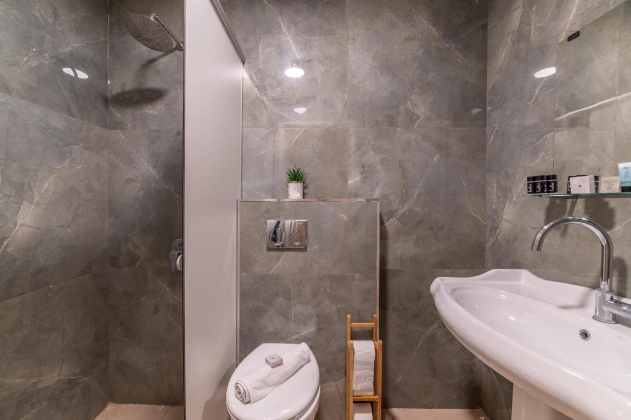 Litov Kotel Hotel - A Jewish Orthodox Hotel เยรูซาเลม ภายนอก รูปภาพ