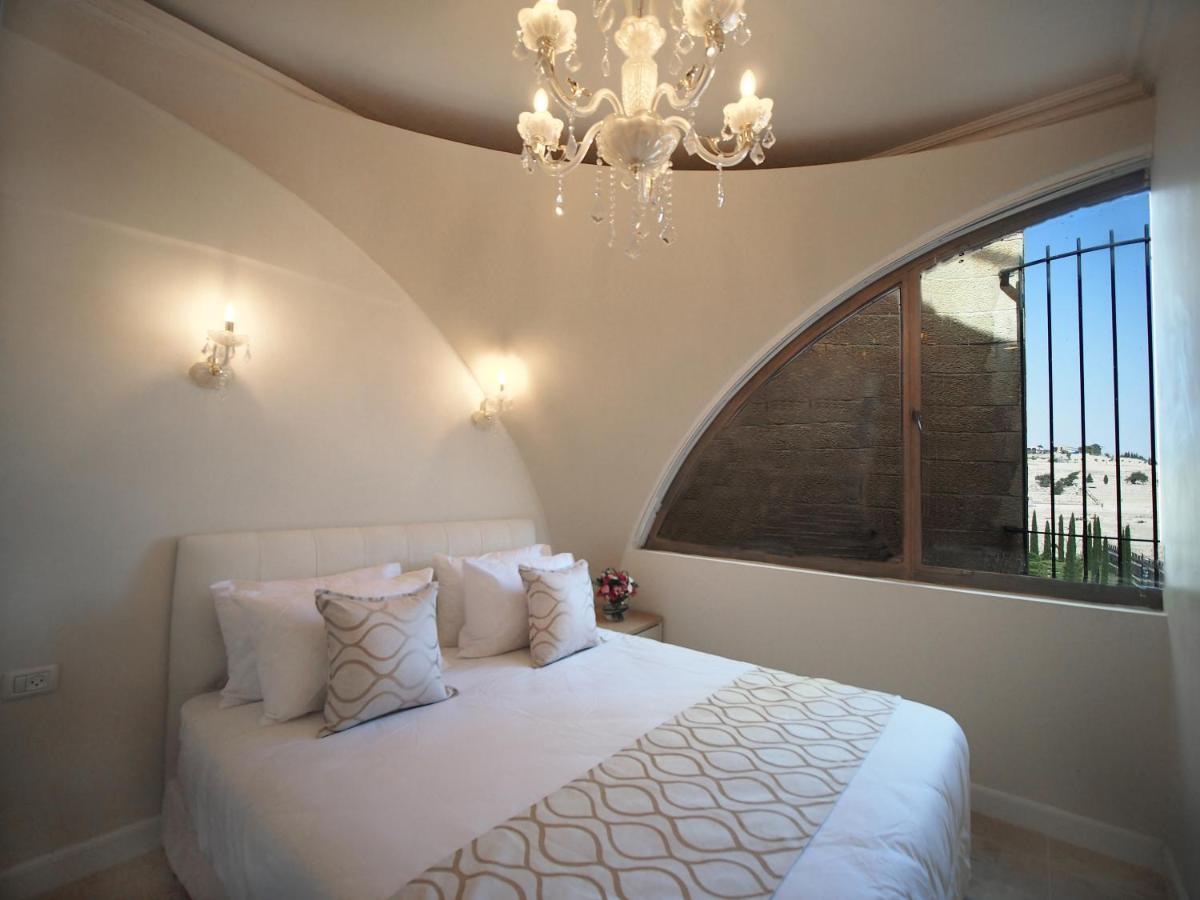 Litov Kotel Hotel - A Jewish Orthodox Hotel เยรูซาเลม ภายนอก รูปภาพ